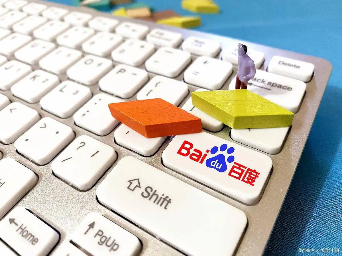 刘宇宁陪黄子韬敬酒